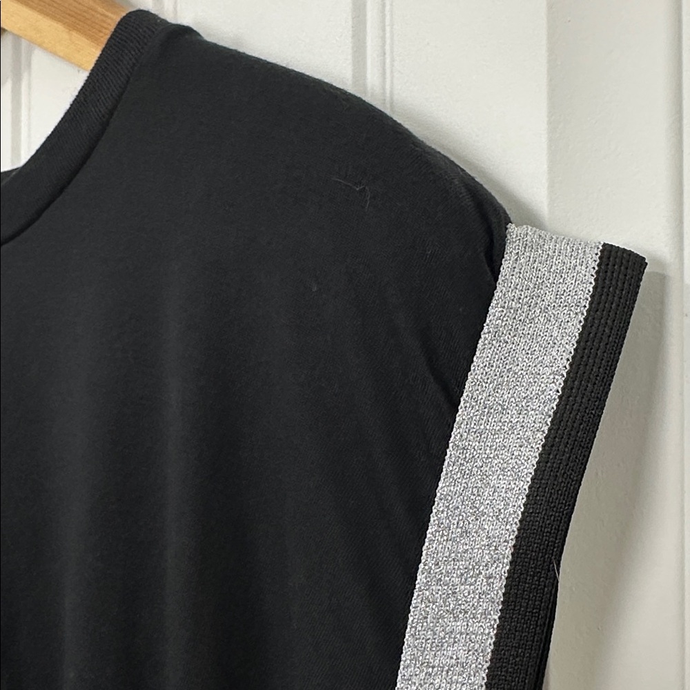 ULTRACOR Set  Women's Collegiate Black Leggings and Top with Silver Accents - Picture 14 of 16